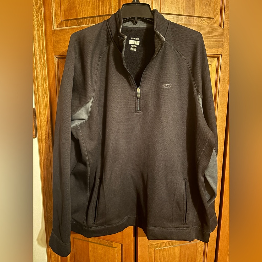 Reebok 2XL Play Dry men's quarter-zip pullover made of 100% polyester black